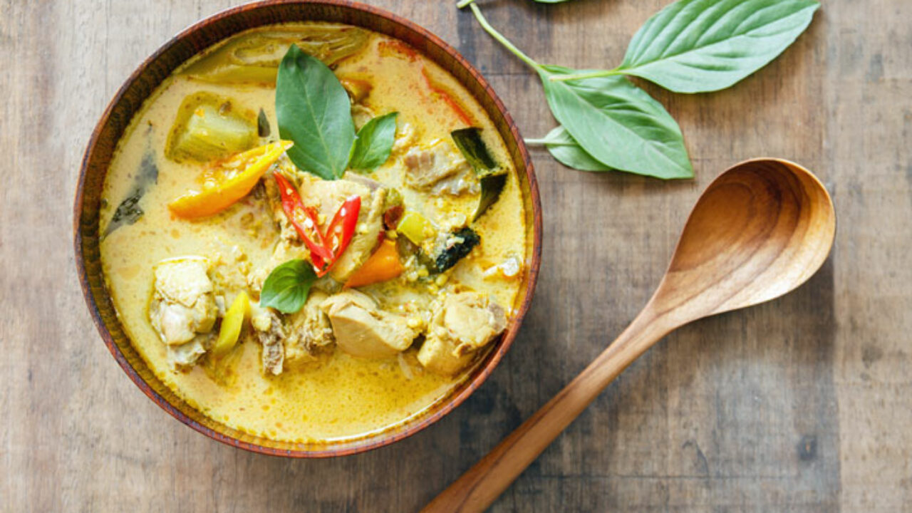 Overleg Aan het water Natura Thaise recepten: Groene curry met kip | Thailandblog